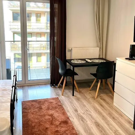 Okrzei Manufaktura Praga Apartment *