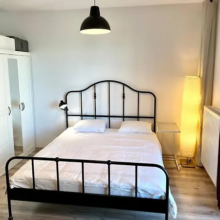 Okrzei Manufaktura Praga Varsavia